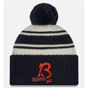 New Era NFL Chicago Bears Sideline Sport Knit Bobble Winter Hat NFC Playoffs